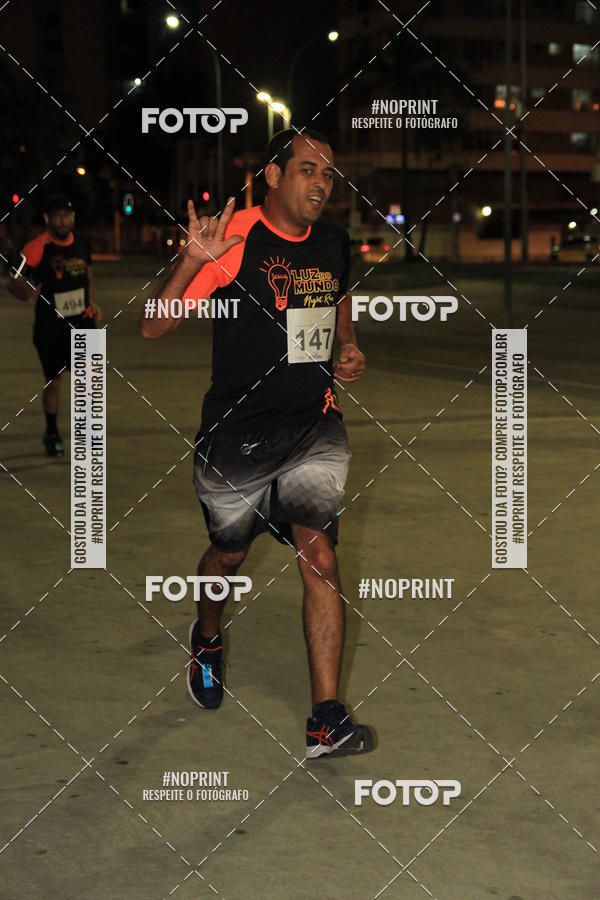 Buy your photos of the eventLuz do Mundo Night Run on Fotop