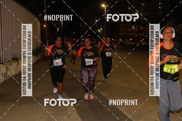 Buy your photos of the eventLuz do Mundo Night Run on Fotop
