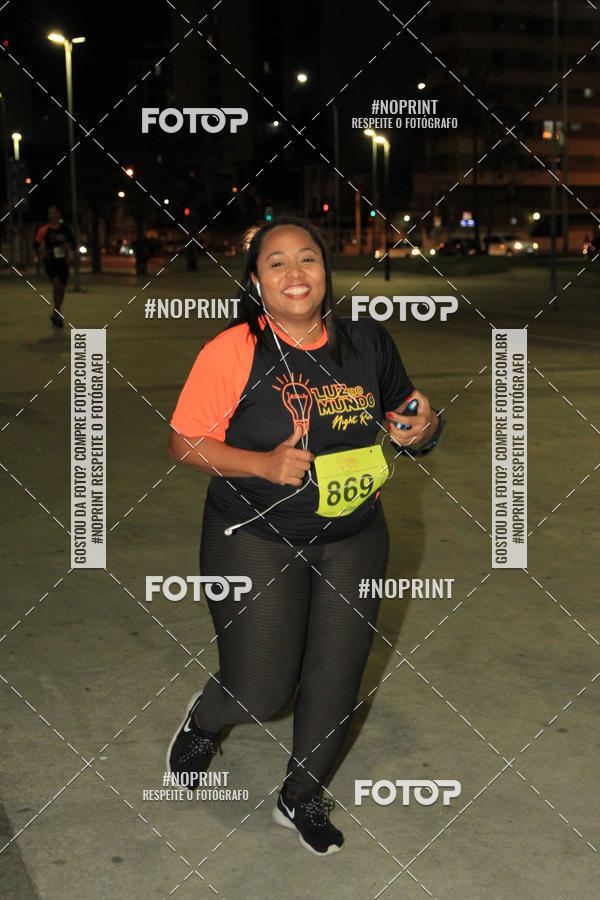 Buy your photos of the eventLuz do Mundo Night Run on Fotop