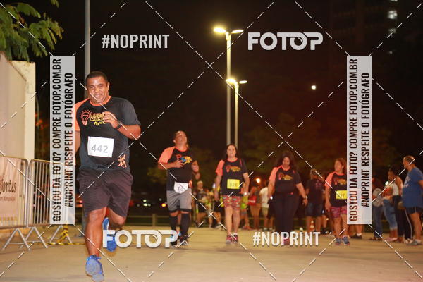 Buy your photos of the eventLuz do Mundo Night Run on Fotop