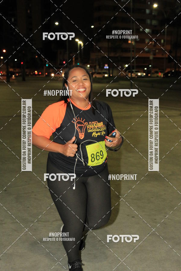 Buy your photos of the eventLuz do Mundo Night Run on Fotop