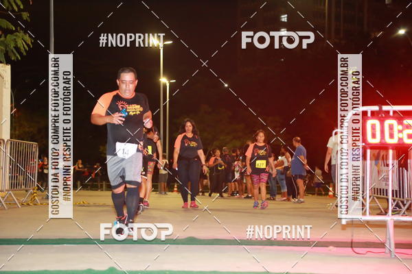 Buy your photos of the eventLuz do Mundo Night Run on Fotop