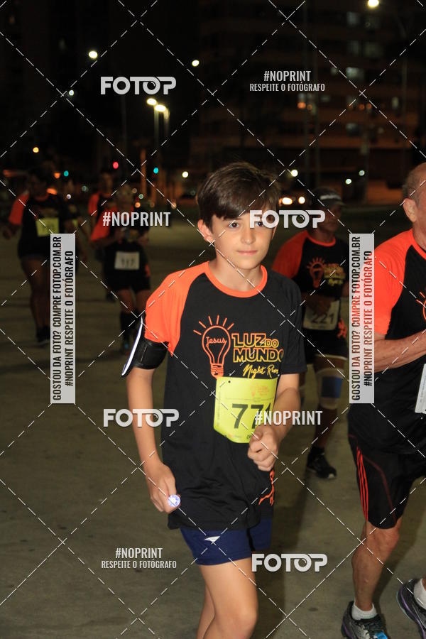 Buy your photos of the eventLuz do Mundo Night Run on Fotop