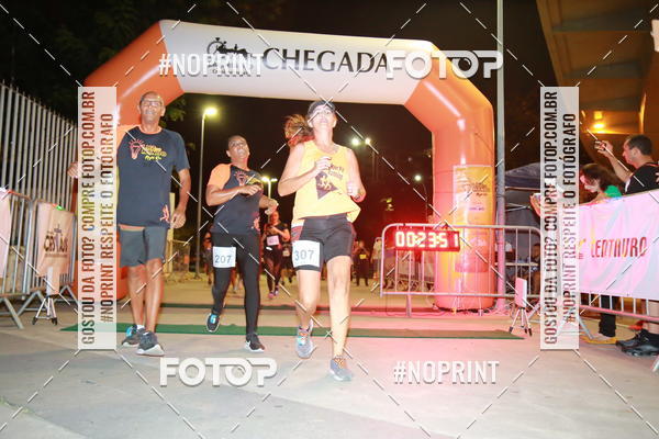 Buy your photos of the eventLuz do Mundo Night Run on Fotop