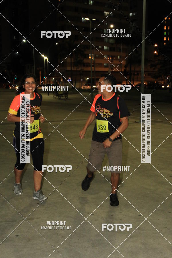 Buy your photos of the eventLuz do Mundo Night Run on Fotop