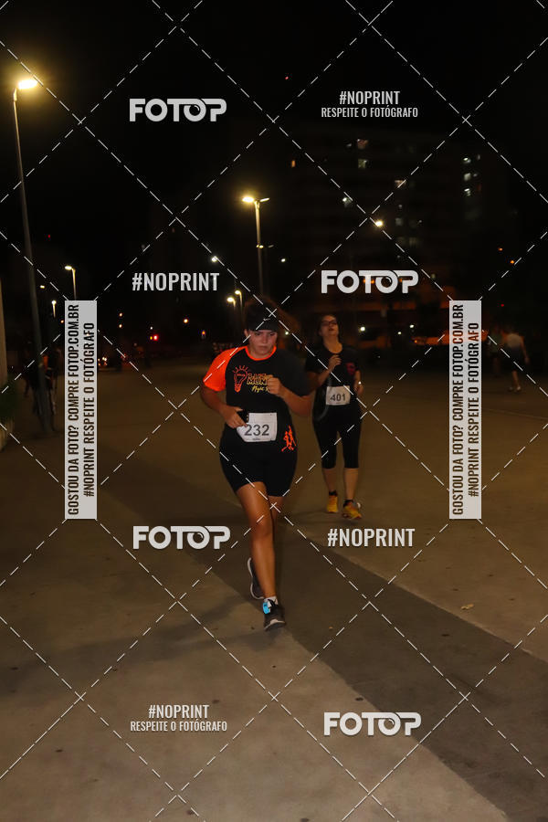 Buy your photos of the eventLuz do Mundo Night Run on Fotop