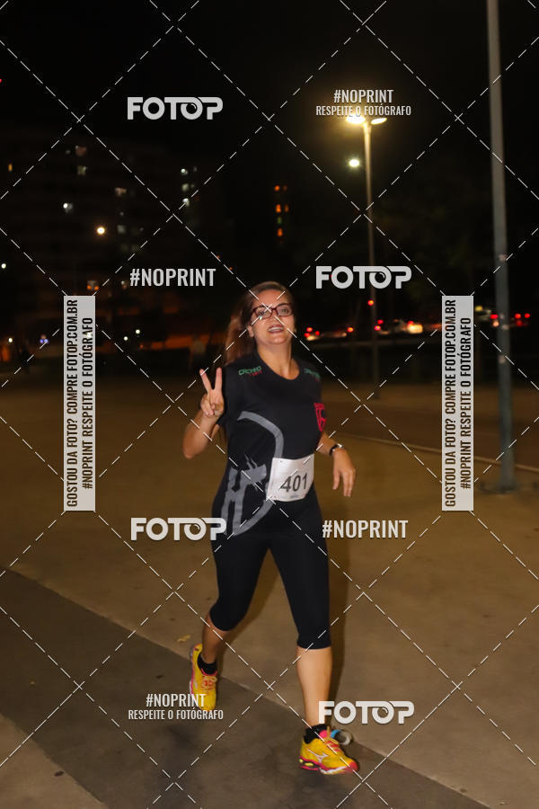 Buy your photos of the eventLuz do Mundo Night Run on Fotop