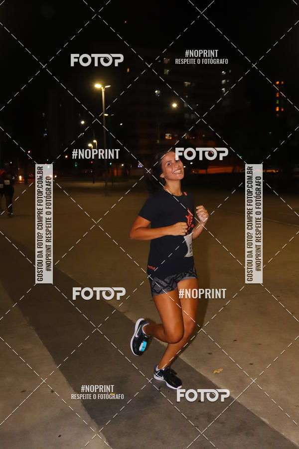 Buy your photos of the eventLuz do Mundo Night Run on Fotop