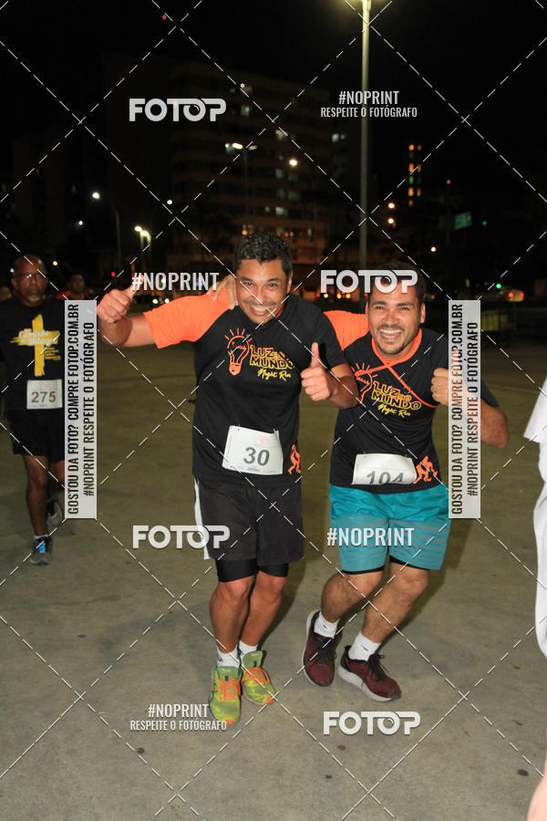 Buy your photos of the eventLuz do Mundo Night Run on Fotop