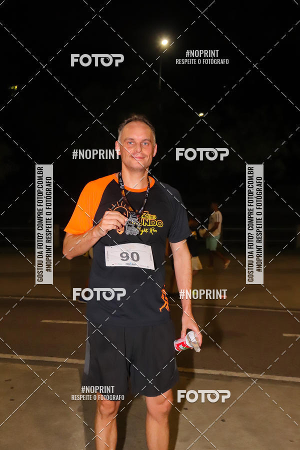 Buy your photos of the eventLuz do Mundo Night Run on Fotop