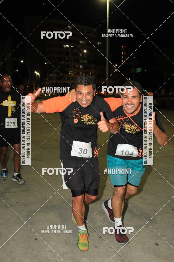 Buy your photos of the eventLuz do Mundo Night Run on Fotop