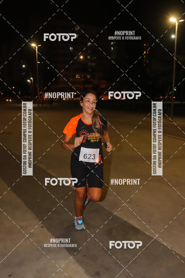 Buy your photos of the eventLuz do Mundo Night Run on Fotop