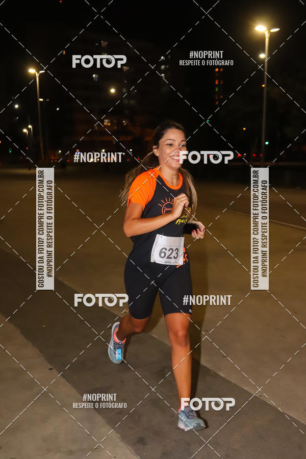 Buy your photos of the eventLuz do Mundo Night Run on Fotop