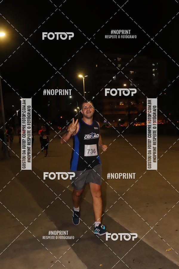 Buy your photos of the eventLuz do Mundo Night Run on Fotop