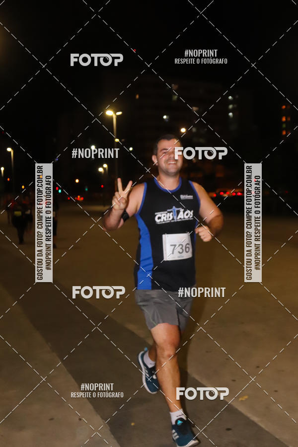 Buy your photos of the eventLuz do Mundo Night Run on Fotop