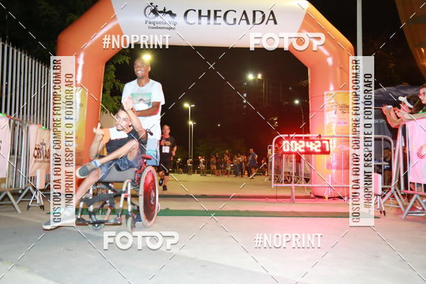 Buy your photos of the eventLuz do Mundo Night Run on Fotop