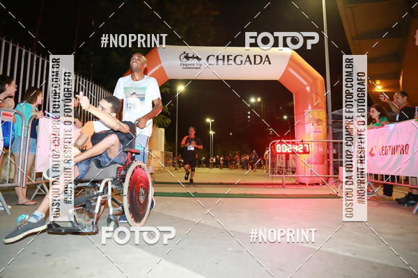 Buy your photos of the eventLuz do Mundo Night Run on Fotop