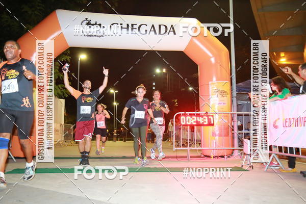 Buy your photos of the eventLuz do Mundo Night Run on Fotop