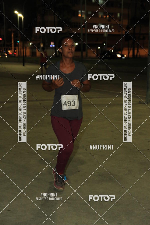 Buy your photos of the eventLuz do Mundo Night Run on Fotop