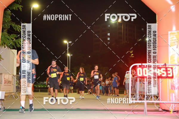 Buy your photos of the eventLuz do Mundo Night Run on Fotop