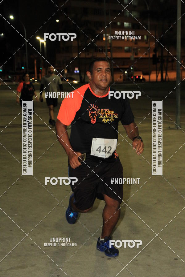 Buy your photos of the eventLuz do Mundo Night Run on Fotop