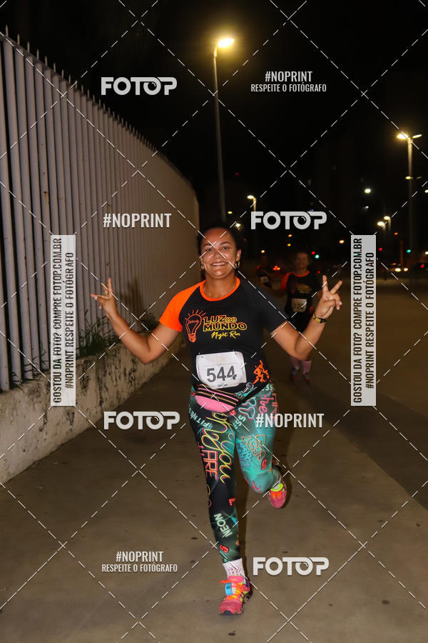 Buy your photos of the eventLuz do Mundo Night Run on Fotop