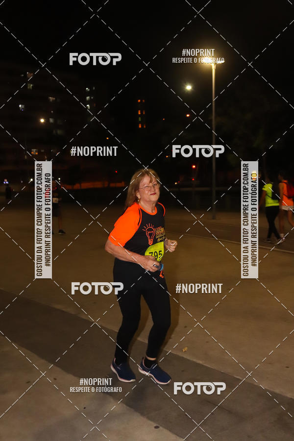 Buy your photos of the eventLuz do Mundo Night Run on Fotop