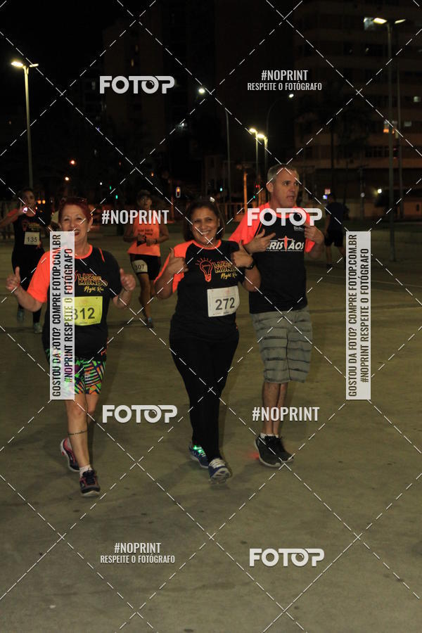 Buy your photos of the eventLuz do Mundo Night Run on Fotop