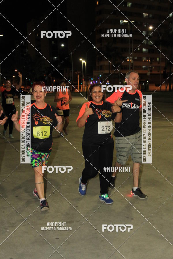 Buy your photos of the eventLuz do Mundo Night Run on Fotop