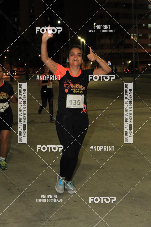 Buy your photos of the eventLuz do Mundo Night Run on Fotop