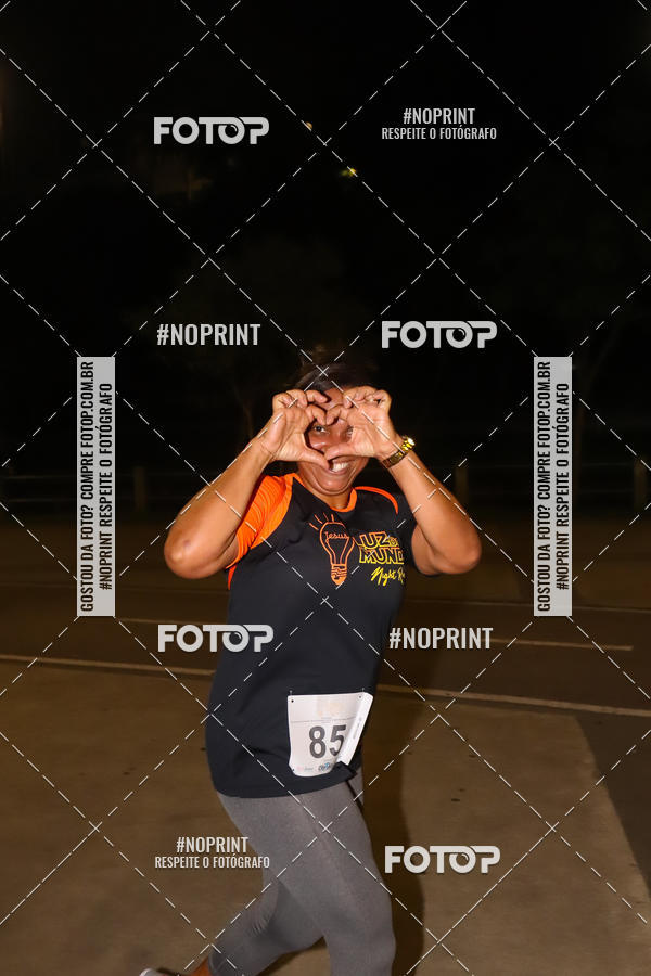 Buy your photos of the eventLuz do Mundo Night Run on Fotop