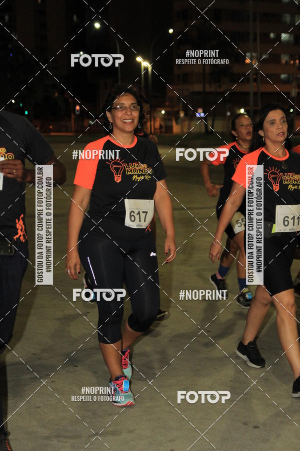 Buy your photos of the eventLuz do Mundo Night Run on Fotop