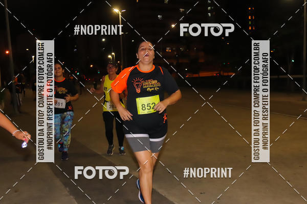 Buy your photos of the eventLuz do Mundo Night Run on Fotop