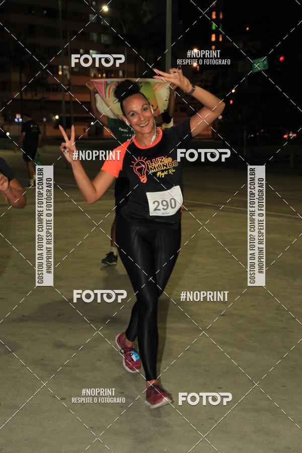 Buy your photos of the eventLuz do Mundo Night Run on Fotop