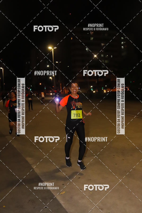 Buy your photos of the eventLuz do Mundo Night Run on Fotop