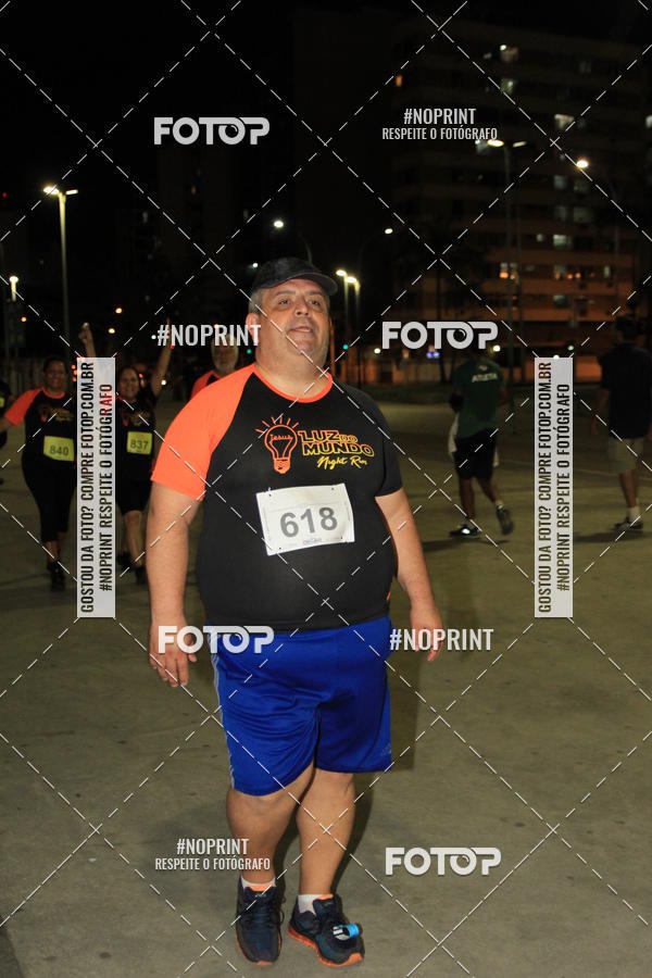 Buy your photos of the eventLuz do Mundo Night Run on Fotop