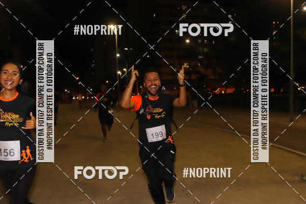Buy your photos of the eventLuz do Mundo Night Run on Fotop