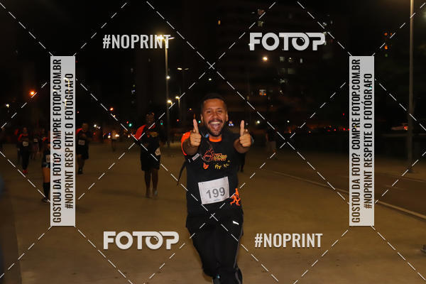 Buy your photos of the eventLuz do Mundo Night Run on Fotop