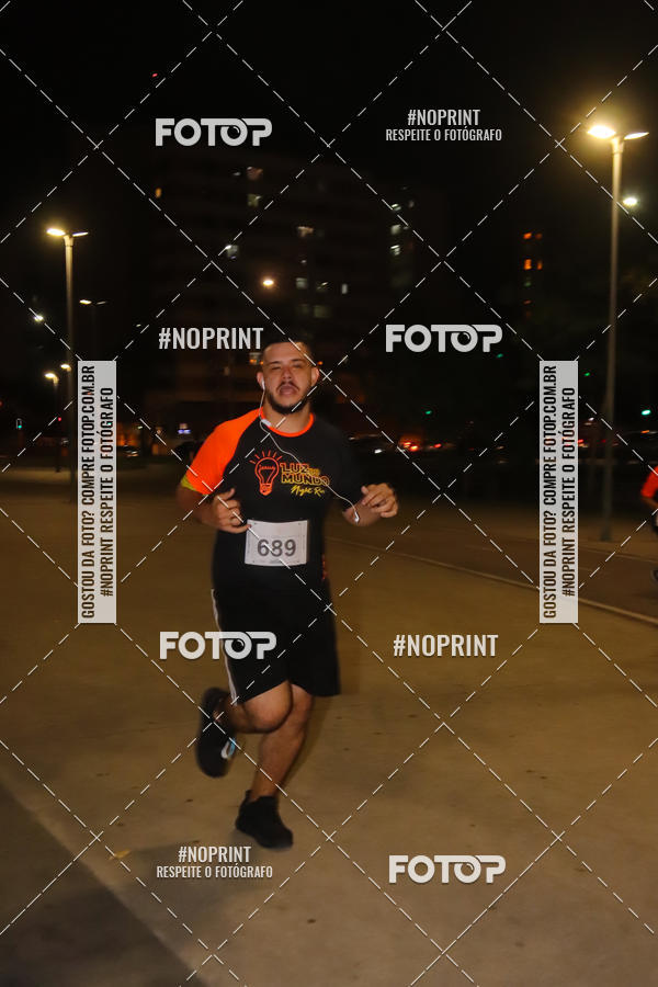 Buy your photos of the eventLuz do Mundo Night Run on Fotop