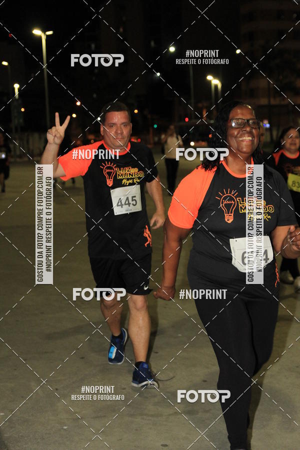 Buy your photos of the eventLuz do Mundo Night Run on Fotop