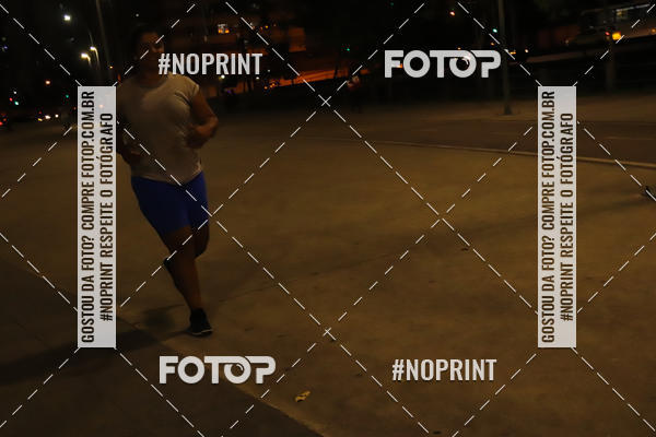 Buy your photos of the eventLuz do Mundo Night Run on Fotop