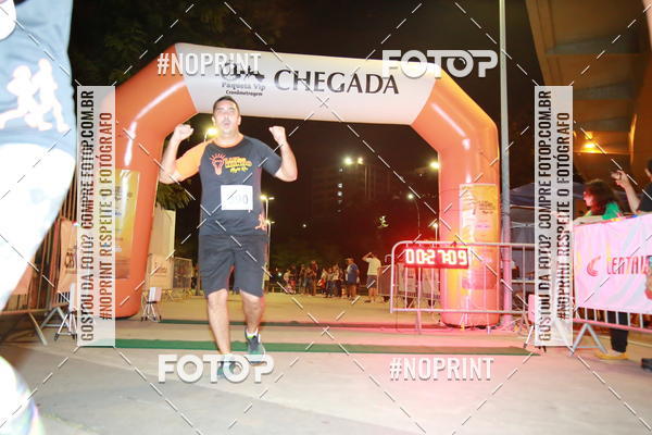 Buy your photos of the eventLuz do Mundo Night Run on Fotop