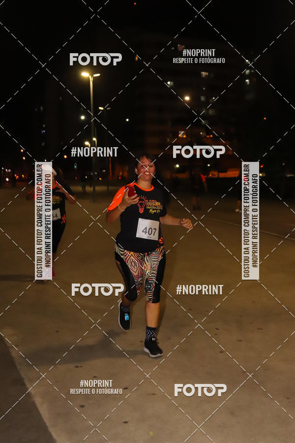 Buy your photos of the eventLuz do Mundo Night Run on Fotop