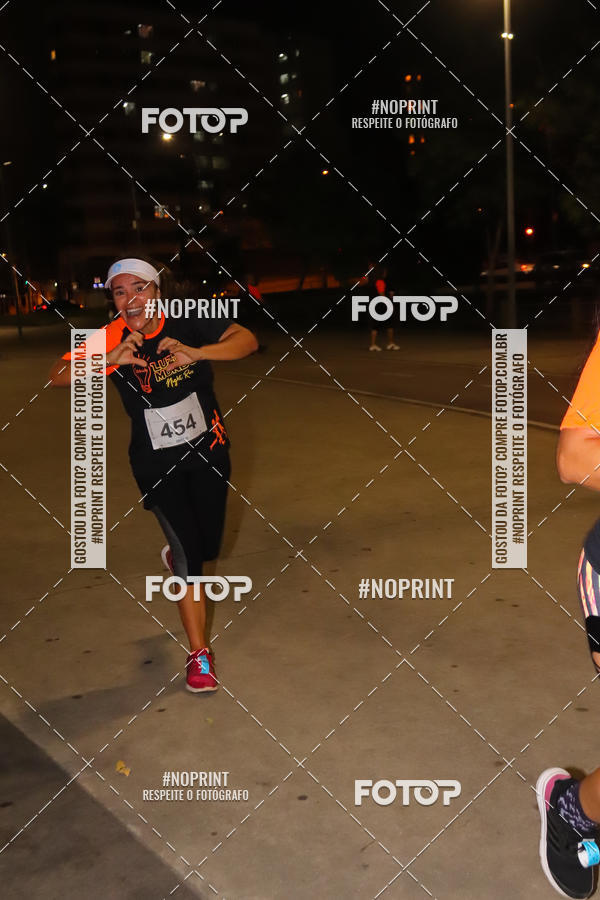 Buy your photos of the eventLuz do Mundo Night Run on Fotop