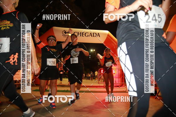 Buy your photos of the eventLuz do Mundo Night Run on Fotop