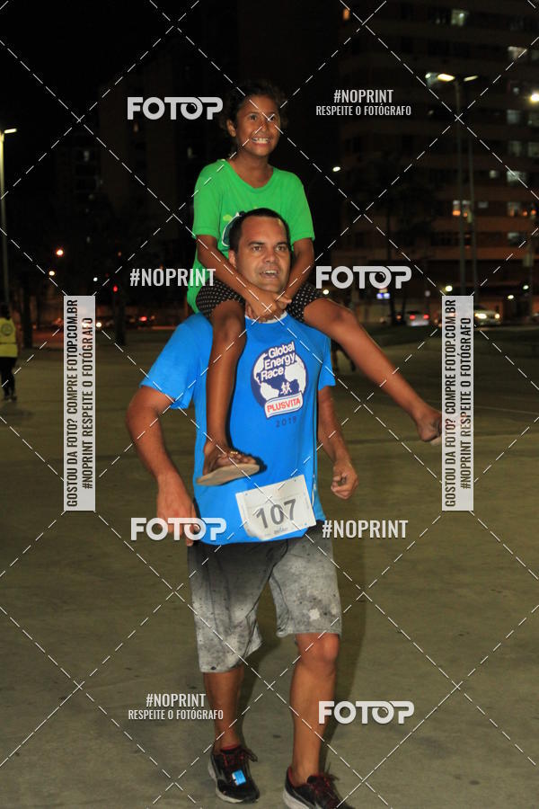 Buy your photos of the eventLuz do Mundo Night Run on Fotop