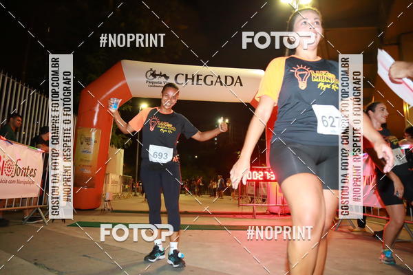 Buy your photos of the eventLuz do Mundo Night Run on Fotop