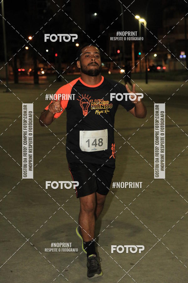 Buy your photos of the eventLuz do Mundo Night Run on Fotop