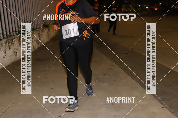 Buy your photos of the eventLuz do Mundo Night Run on Fotop