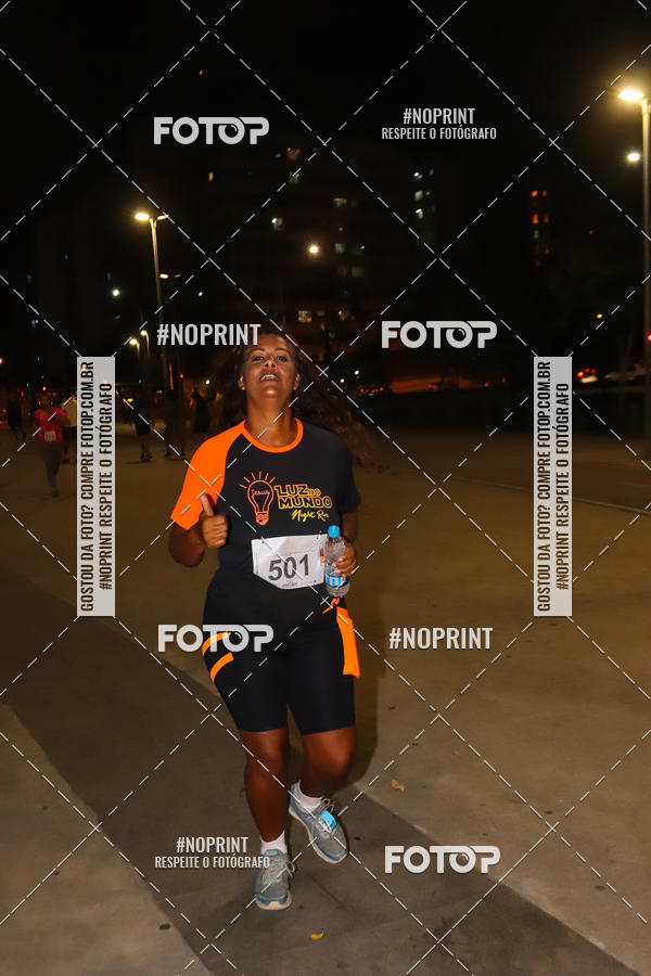 Buy your photos of the eventLuz do Mundo Night Run on Fotop